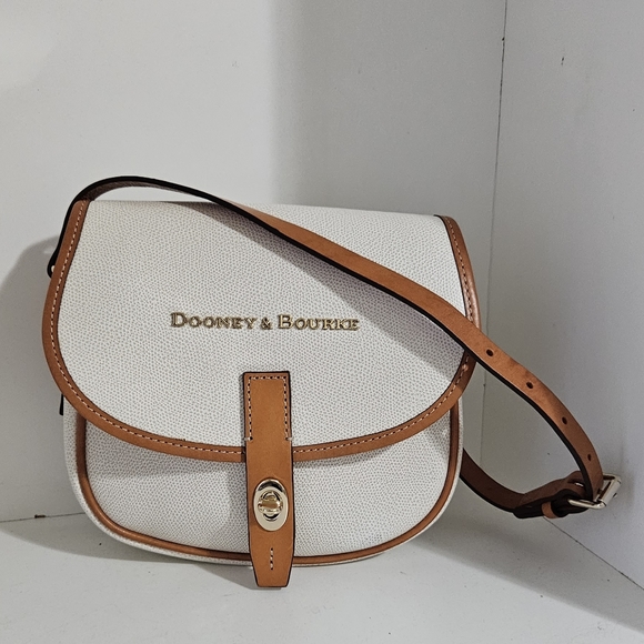Like New!Dooney And Bourke Ivory/tan leather Shoulder bag - Picture 10 of 15
